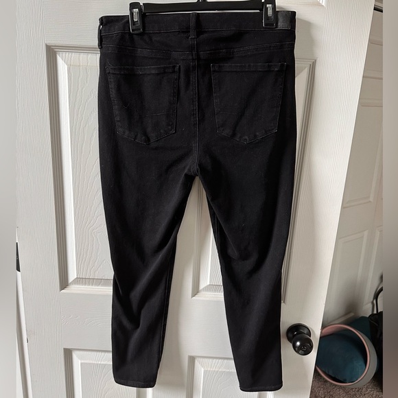 American Eagle black high-rise jegging size 14 short - Picture 4 of 5